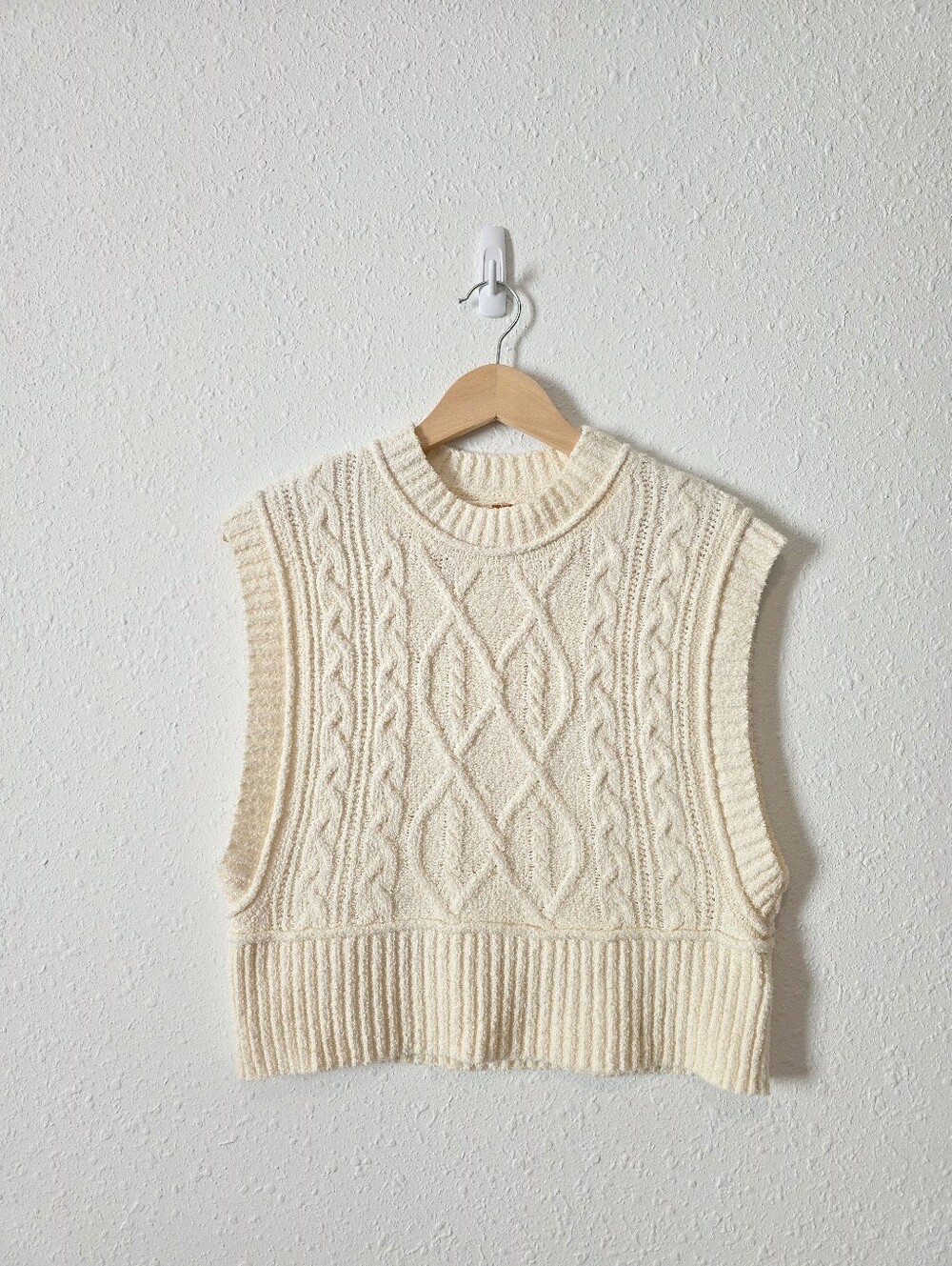 Free People Cream Cable Knit Sweater Vest M